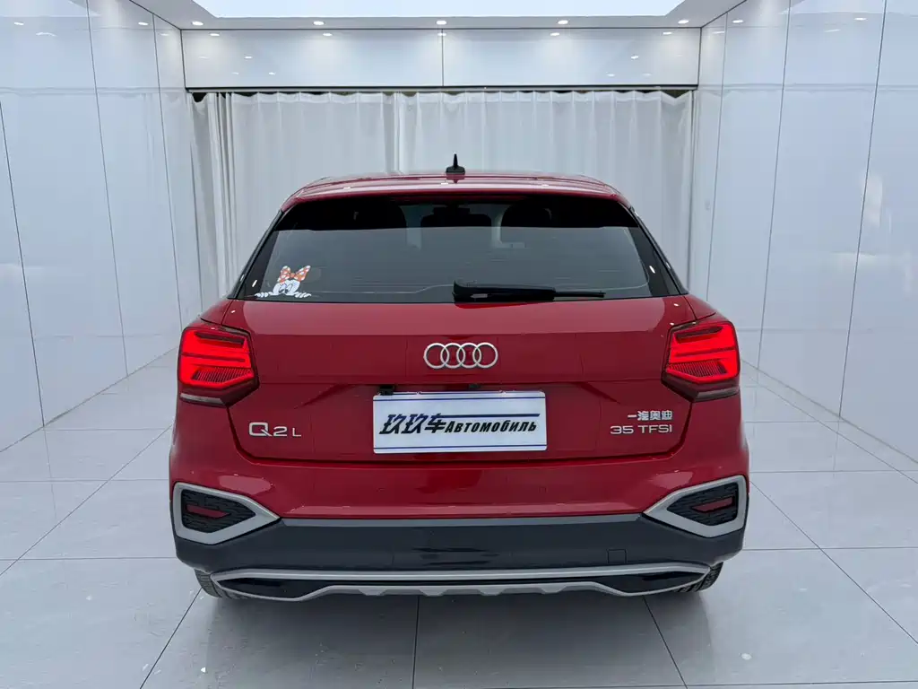 Audi Q2L — миниатюра 5
