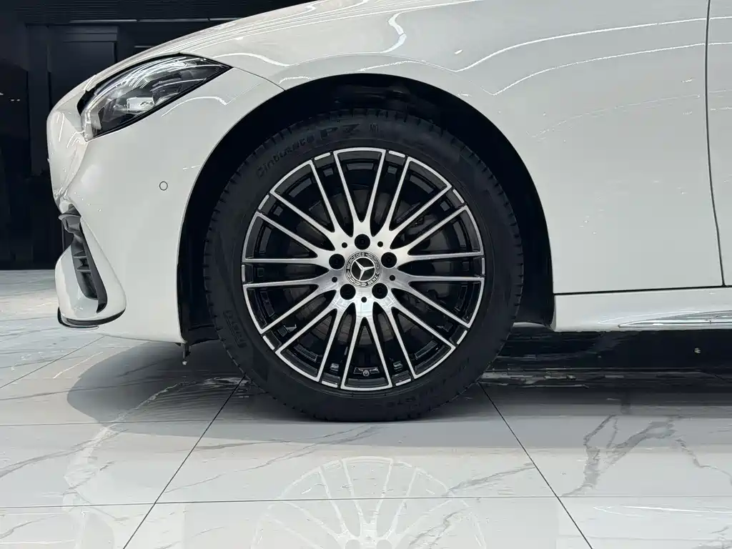 Mercedes-Benz C-Class — миниатюра 14