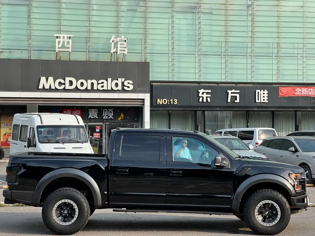 Ford F-150 Raptor — миниатюра 4