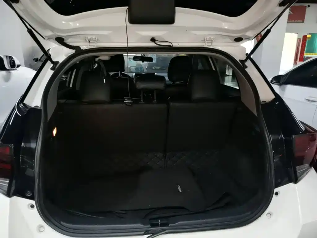 Toyota Yaris L — миниатюра 19