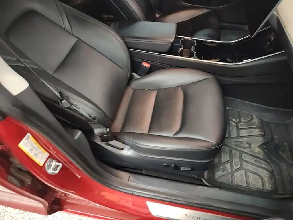 Tesla Model 3 — миниатюра 25