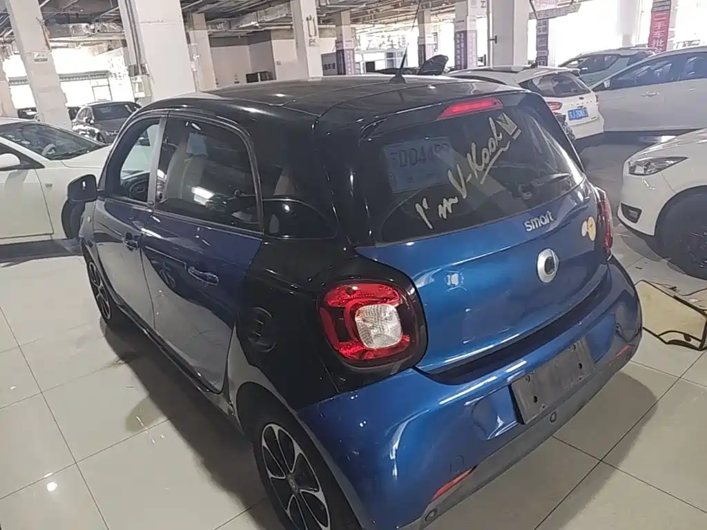 smart Smart Forfour — миниатюра 5