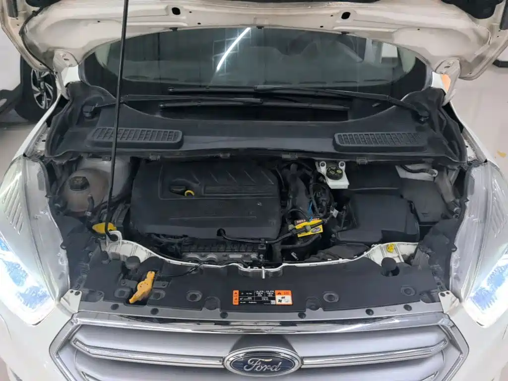 Ford Kuga — миниатюра 20