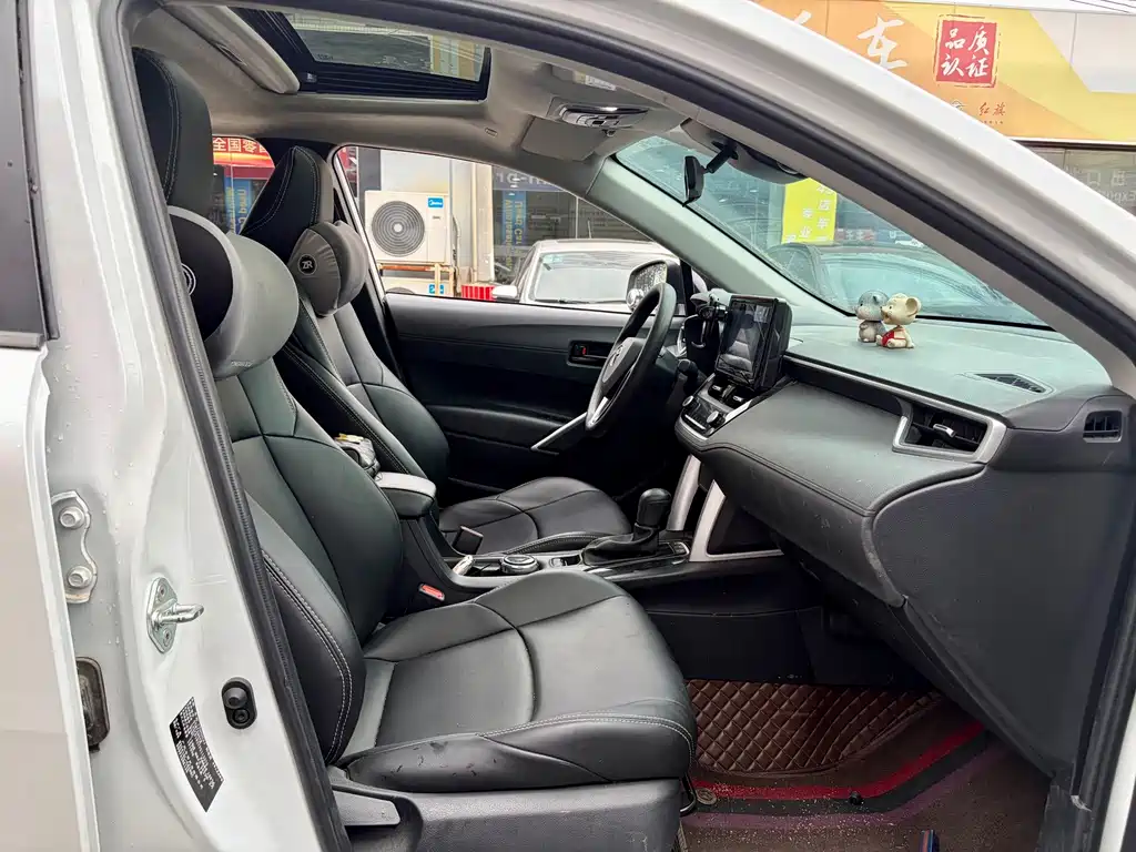 Toyota Frontlander — миниатюра 8