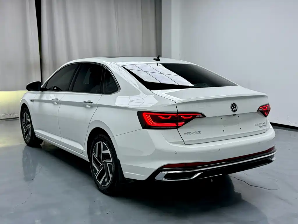 Volkswagen Sagitar — миниатюра 15