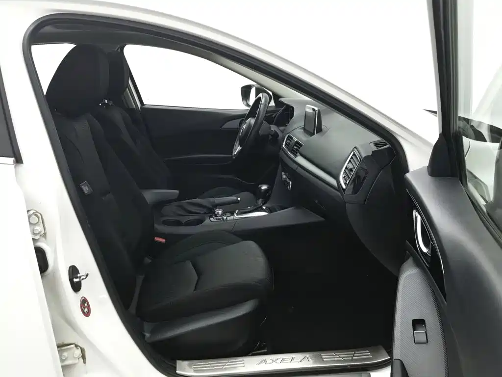 Mazda 3 Axela — миниатюра 23