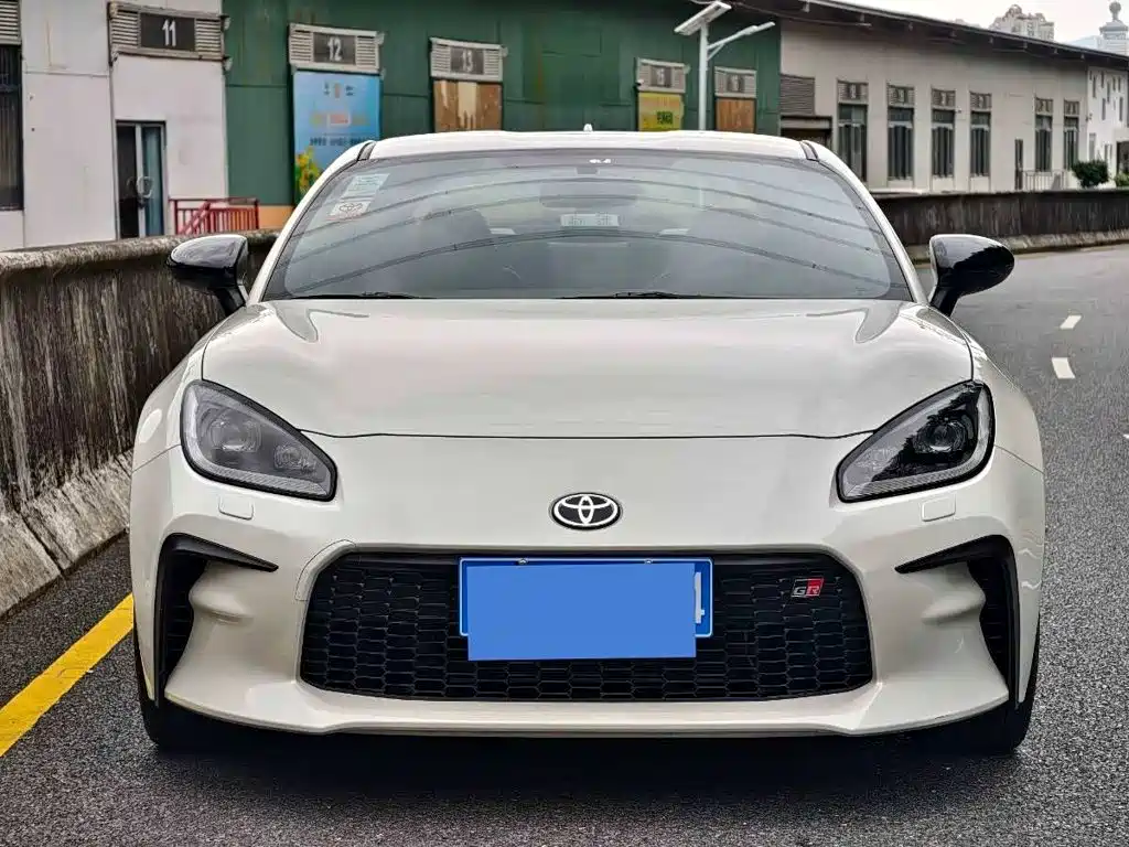 Toyota 86 — миниатюра 2