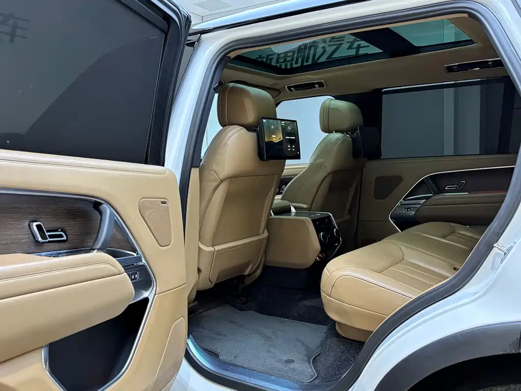 Land Rover Range Rover — миниатюра 12