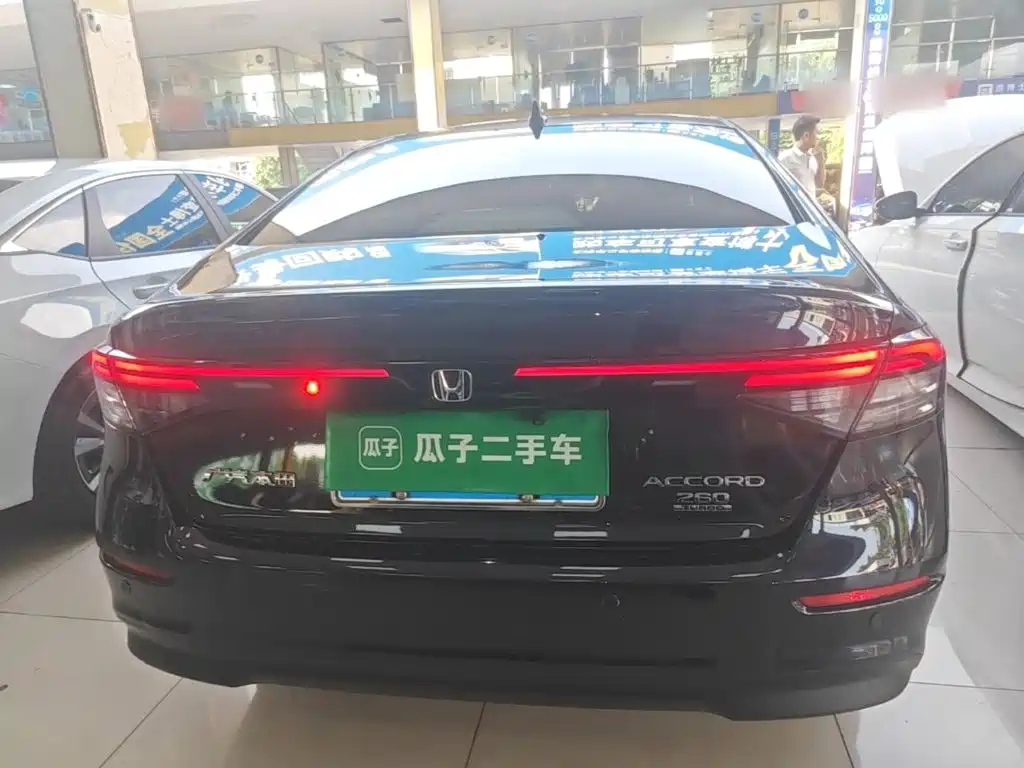 Honda Accord — миниатюра 6