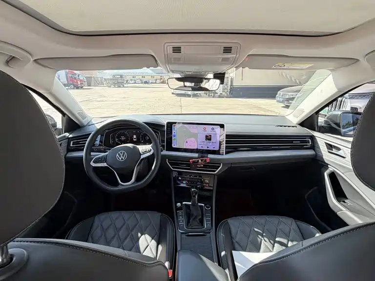 Volkswagen Sagitar — миниатюра 7