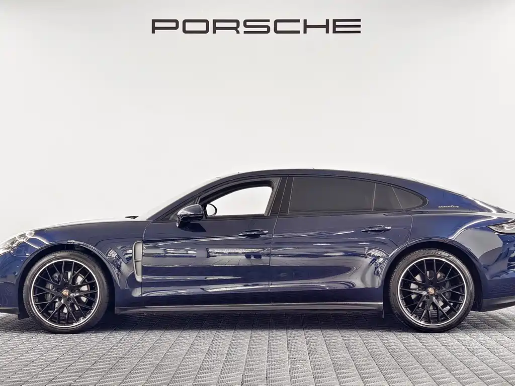 Porsche Panamera — миниатюра 4