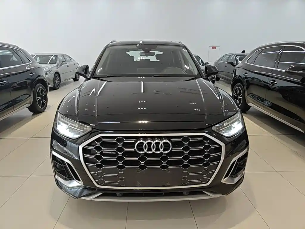 Audi Q5L Sportback — миниатюра 3