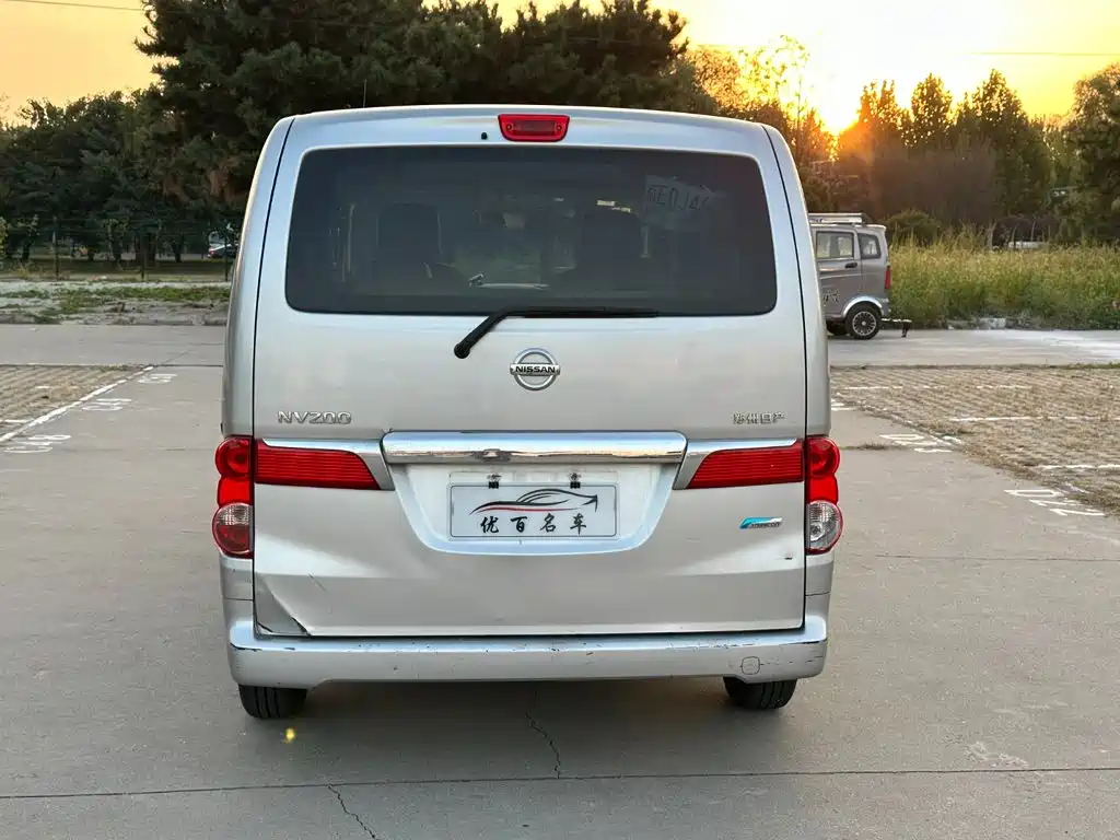 Nissan NV200 — миниатюра 5