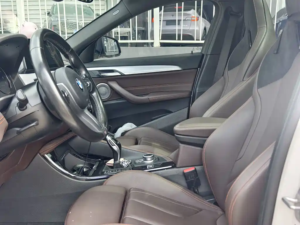 BMW X2 2021 sDrive25i