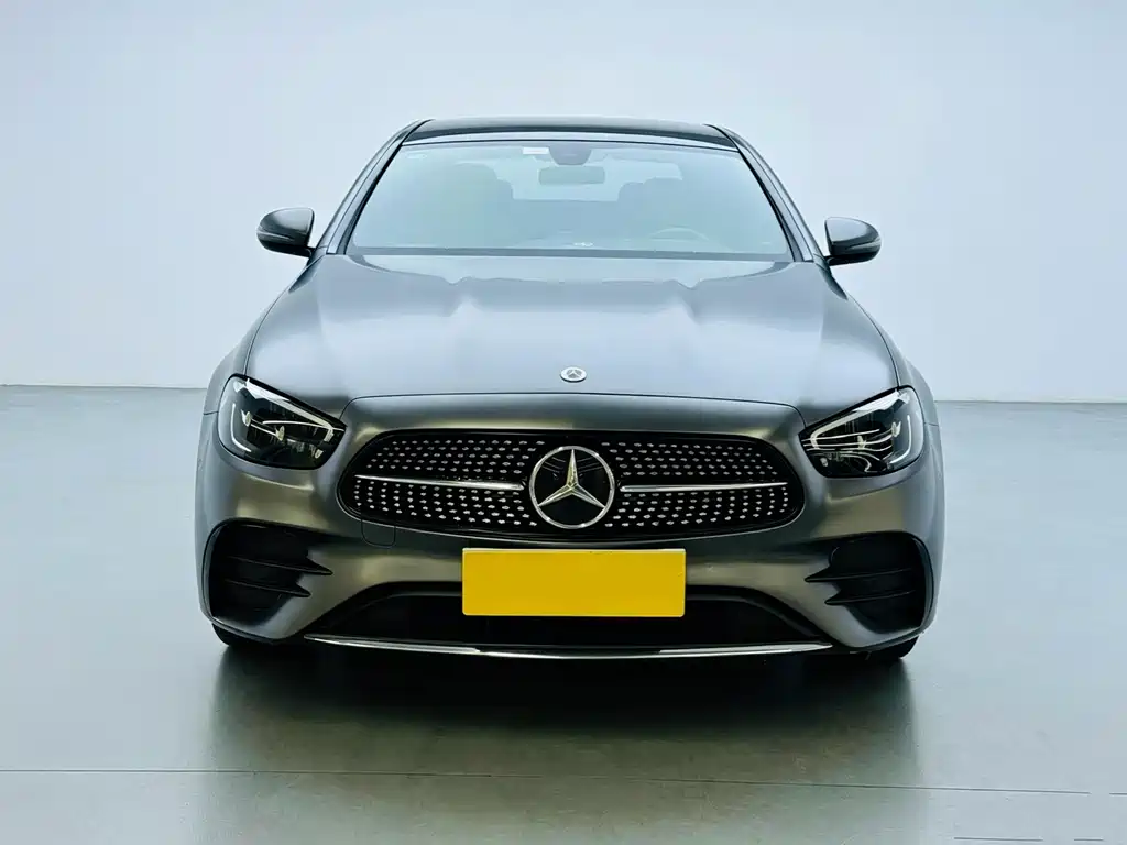 Mercedes-Benz E-Class — миниатюра 2