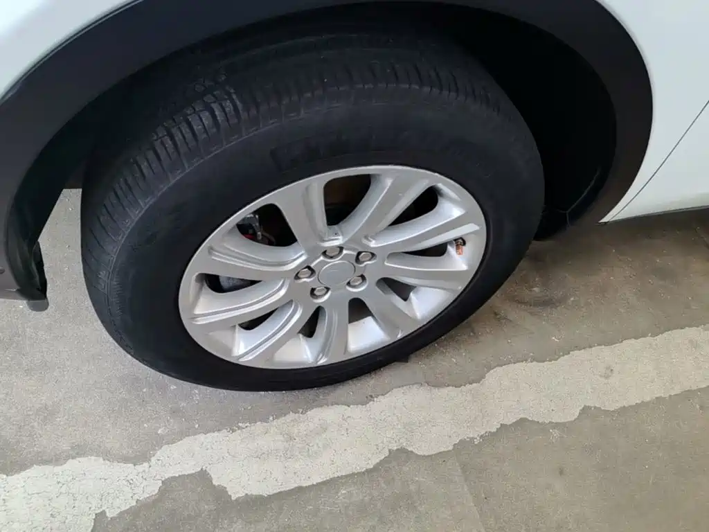 Land Rover Discovery Sport — миниатюра 23