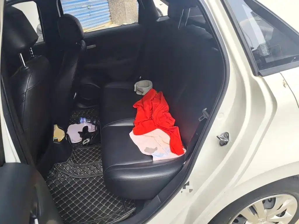 Honda Fit — миниатюра 14