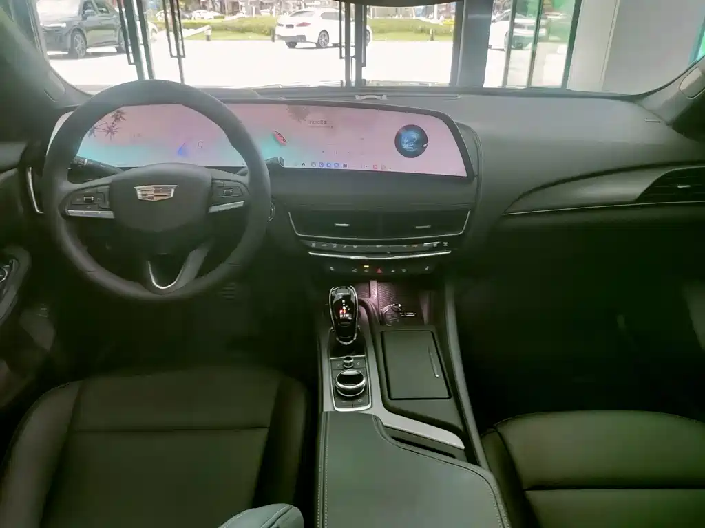 Cadillac CT5 — миниатюра 22