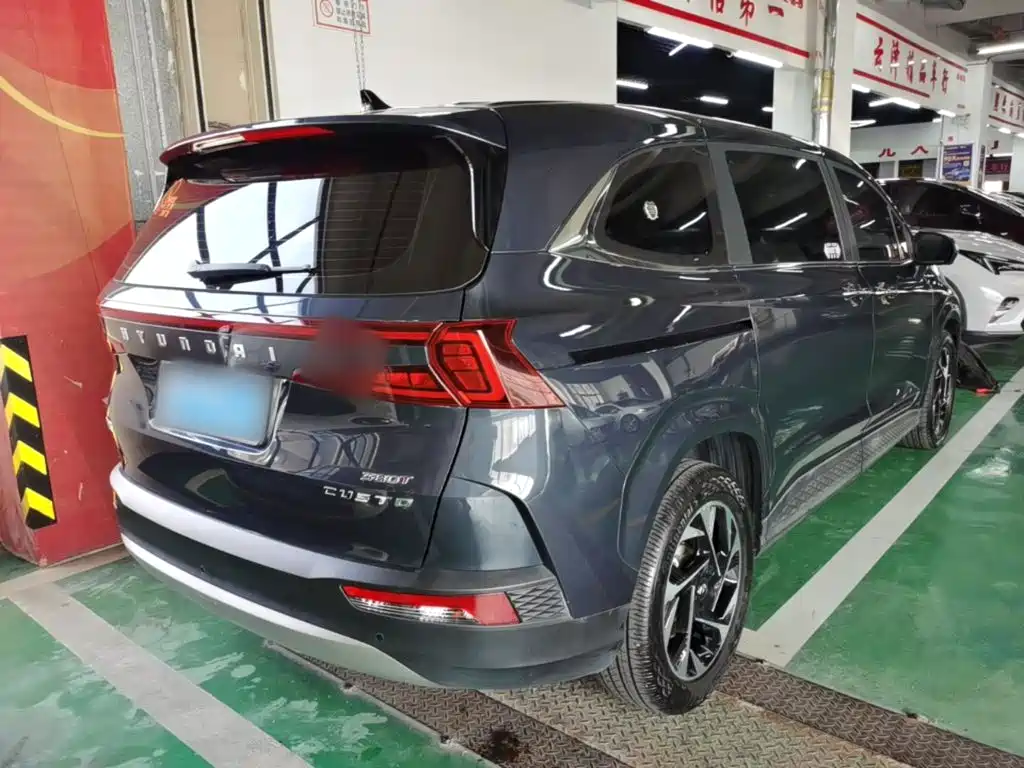Hyundai Custo — миниатюра 7