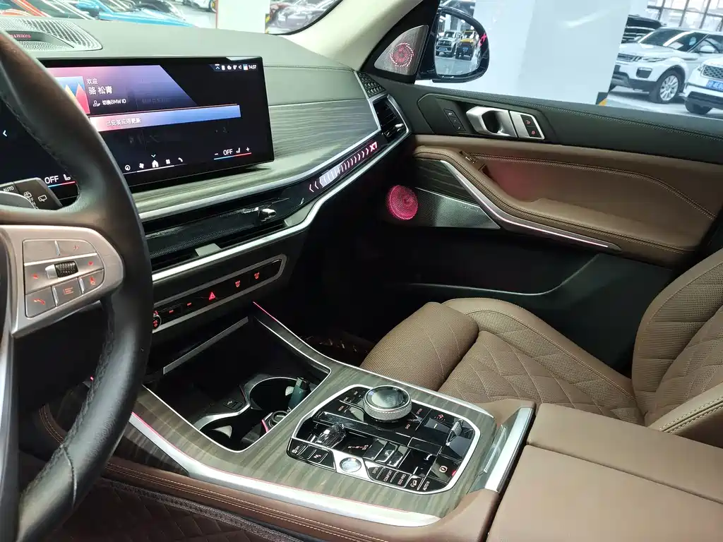 BMW X7 — миниатюра 13