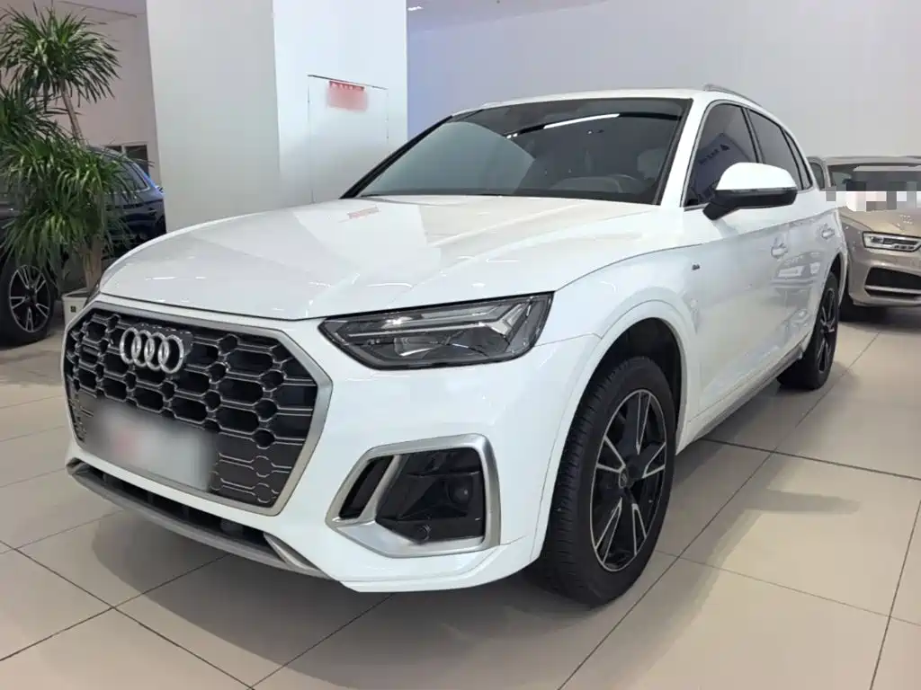 Audi Q5L — миниатюра 2