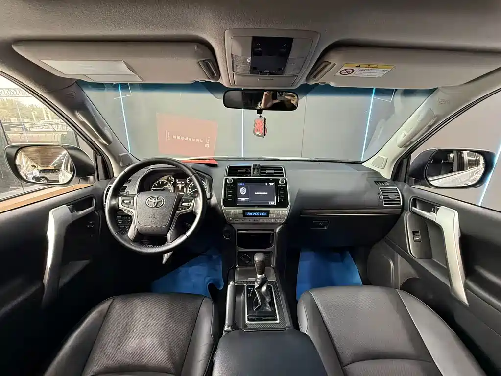 Toyota Prado — миниатюра 9