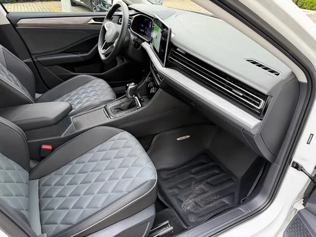 Volkswagen Sagitar — миниатюра 16
