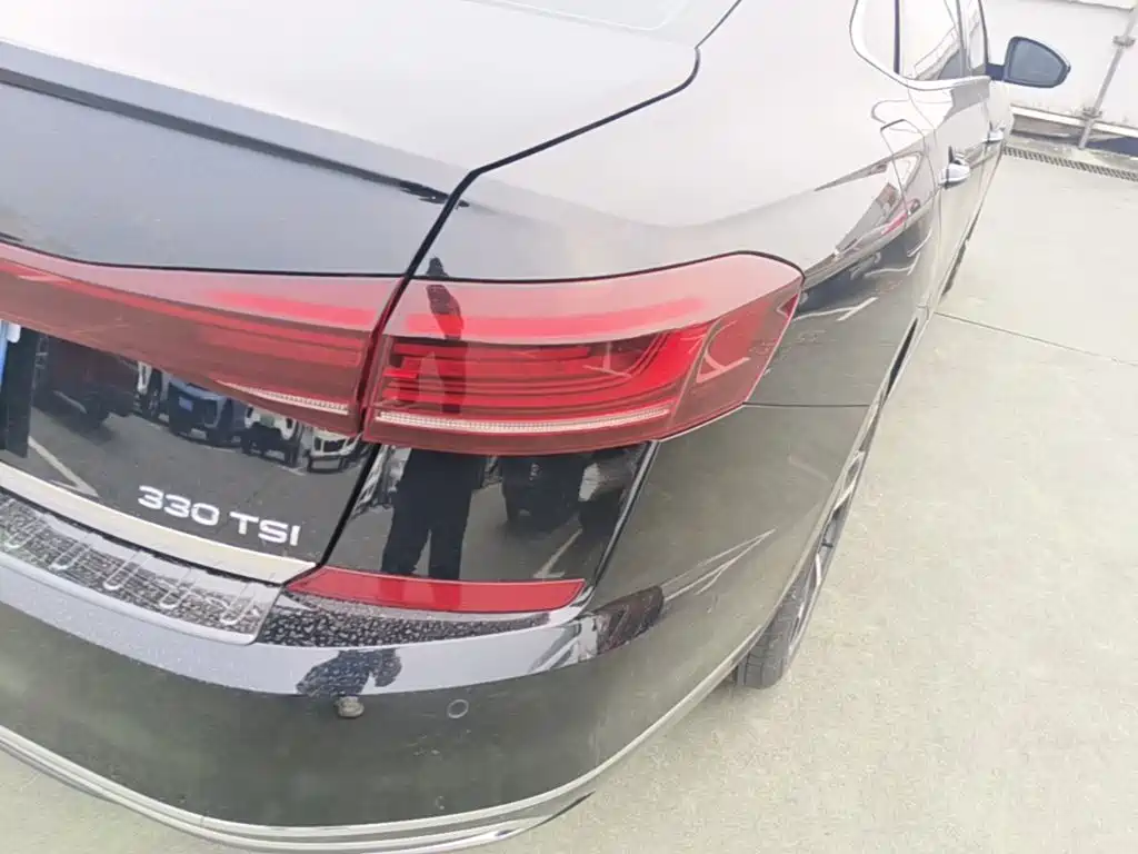 Volkswagen Passat — миниатюра 8