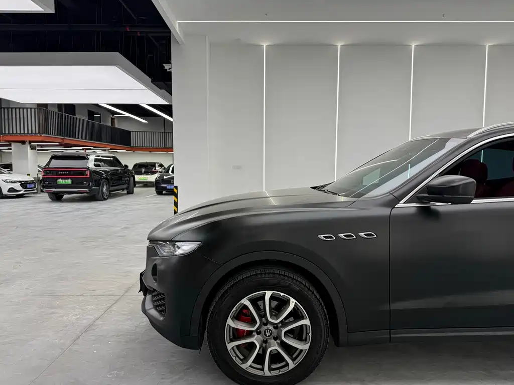 Maserati Levante — миниатюра 10