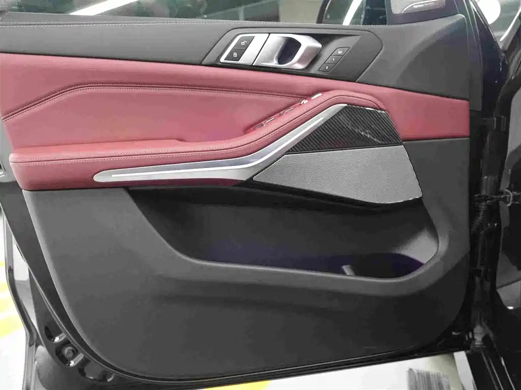 BMW X5 — миниатюра 11
