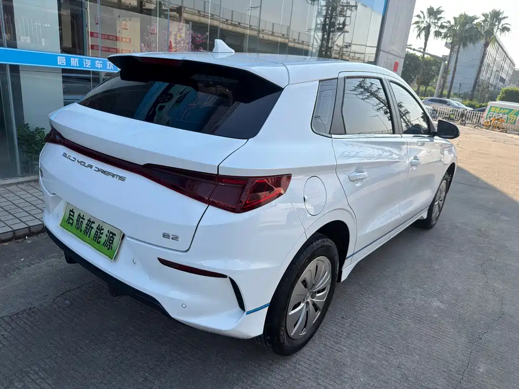 BYD e2 — миниатюра 11