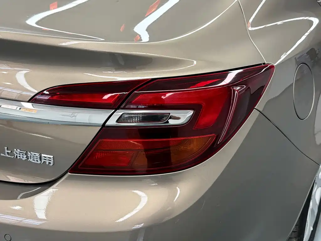 Buick Regal — миниатюра 13