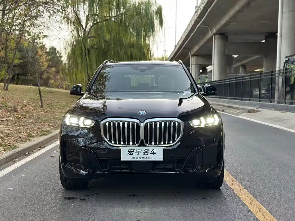BMW X5 2025 xDrive 40Li M Sport
