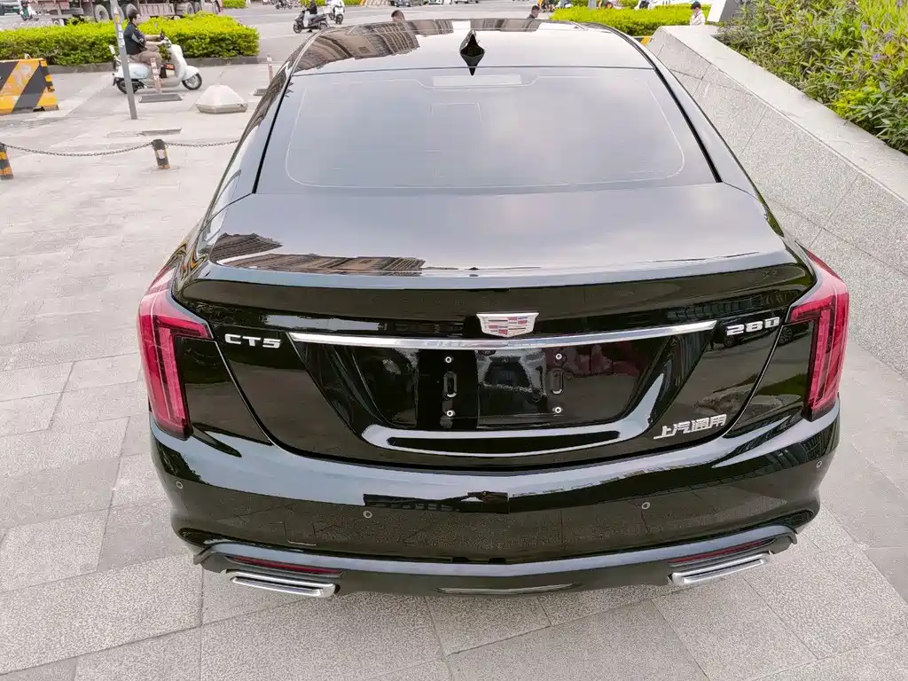 Cadillac CT5 — миниатюра 12