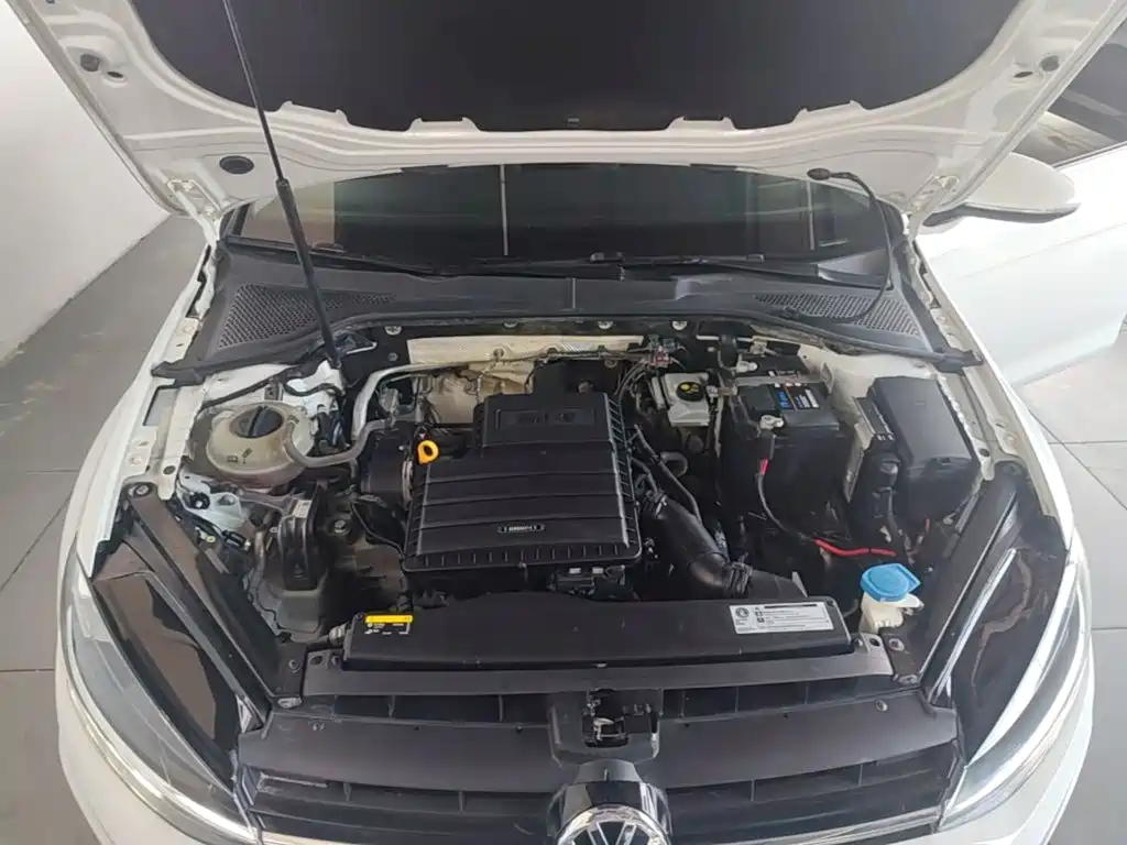 Volkswagen Golf — миниатюра 20
