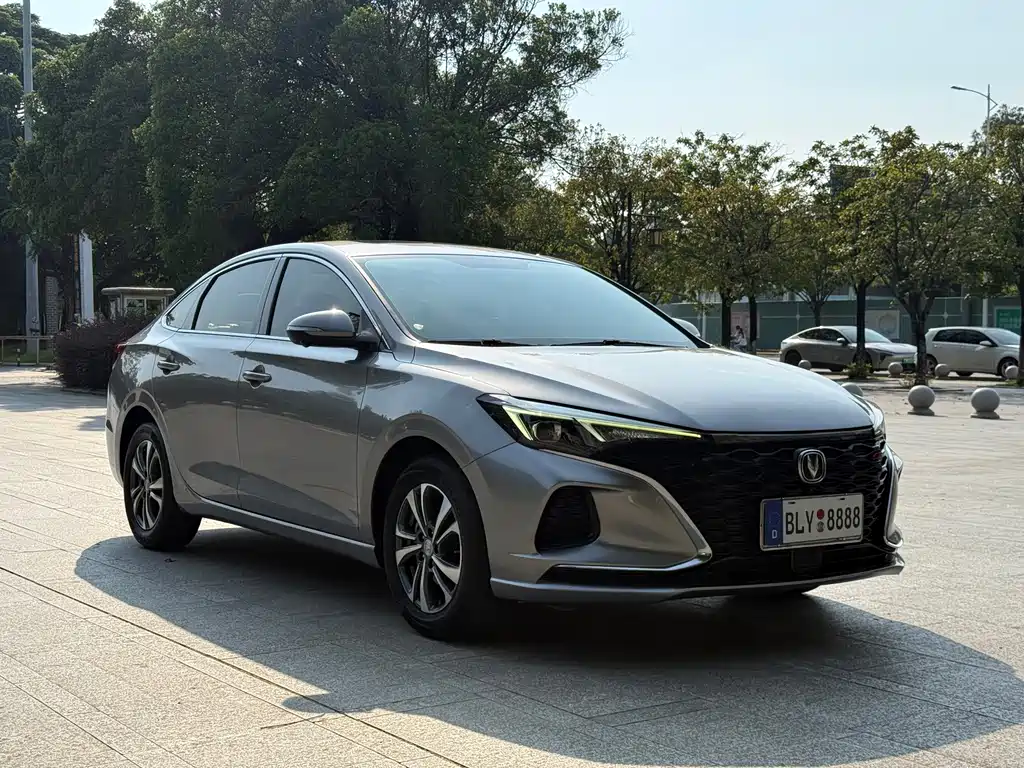 Changan Eado — миниатюра 3