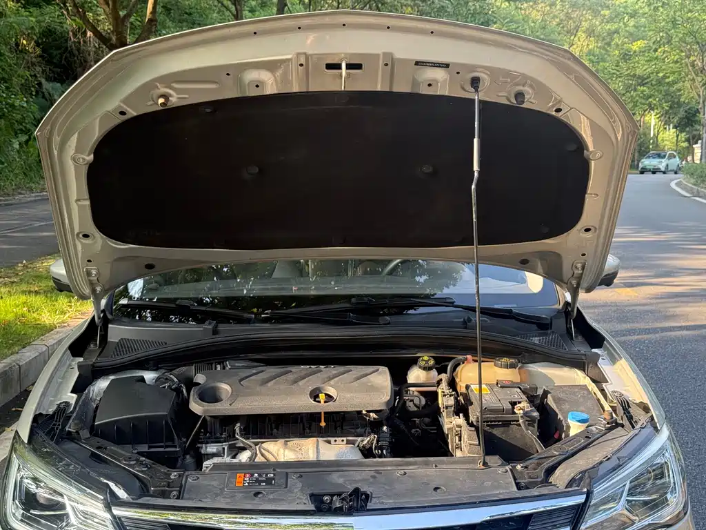 Roewe i5 — миниатюра 15