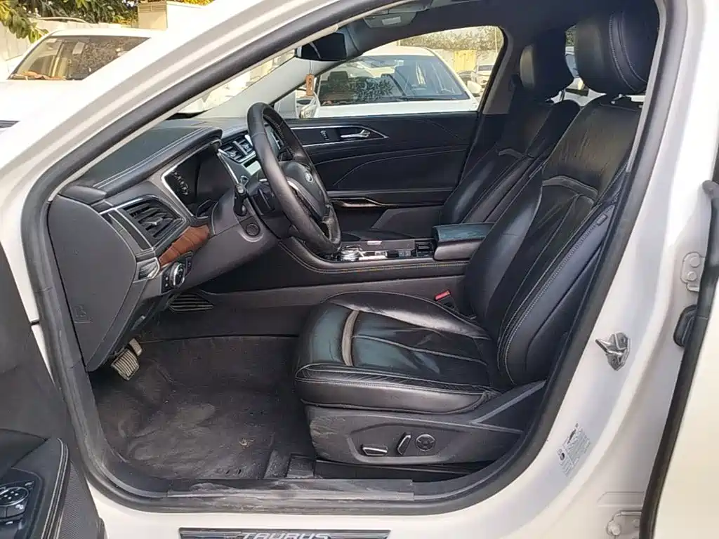 Ford Taurus — миниатюра 15