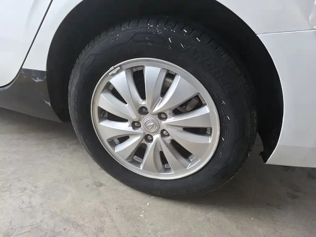 Changan Eado New Energy — миниатюра 14