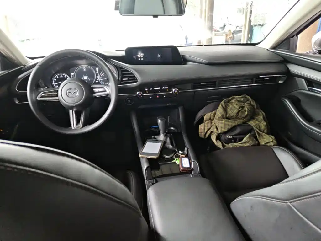Mazda 3 Axela — миниатюра 10