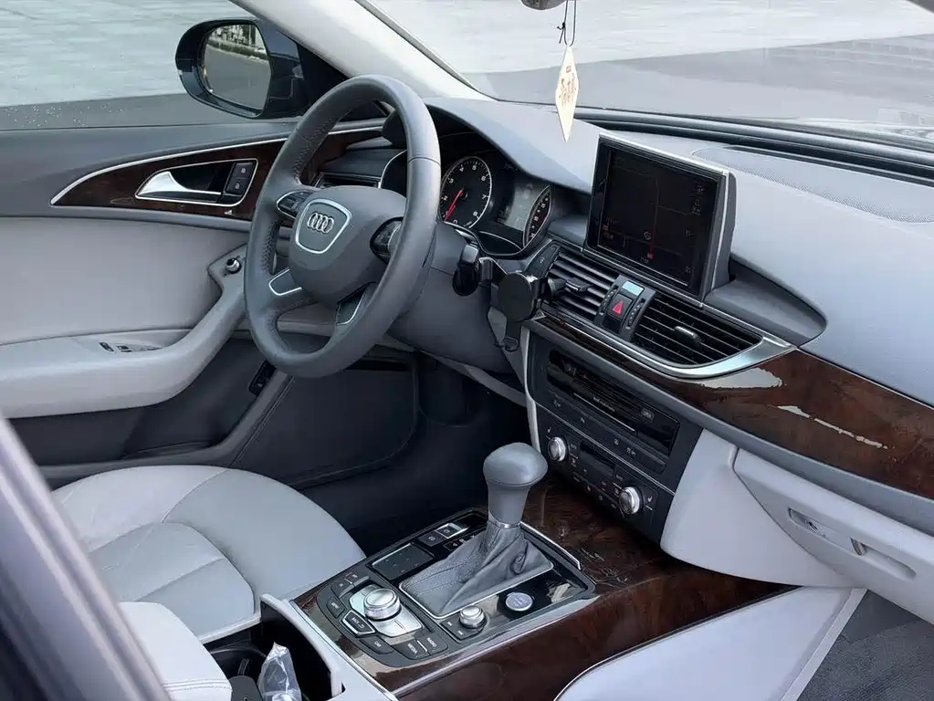 Audi A6L — миниатюра 8