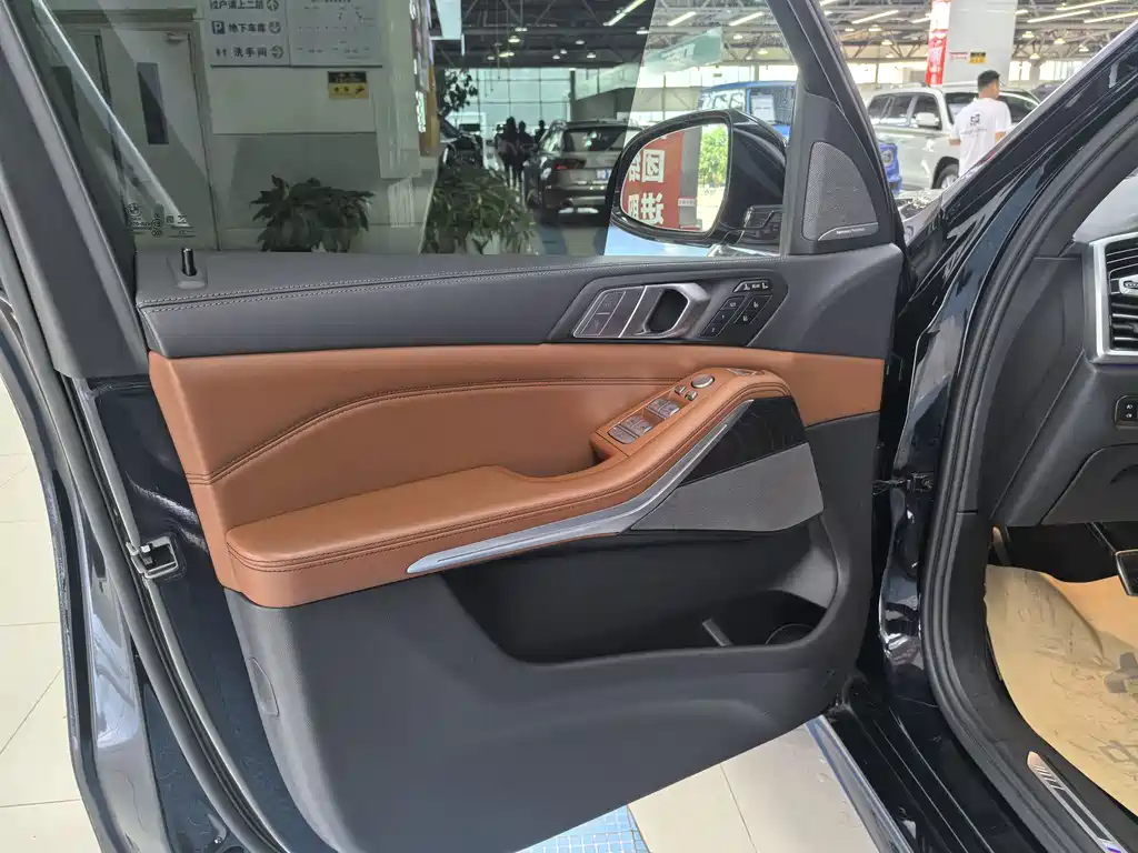 BMW X7 2022 xDrive40i Premium M Sport