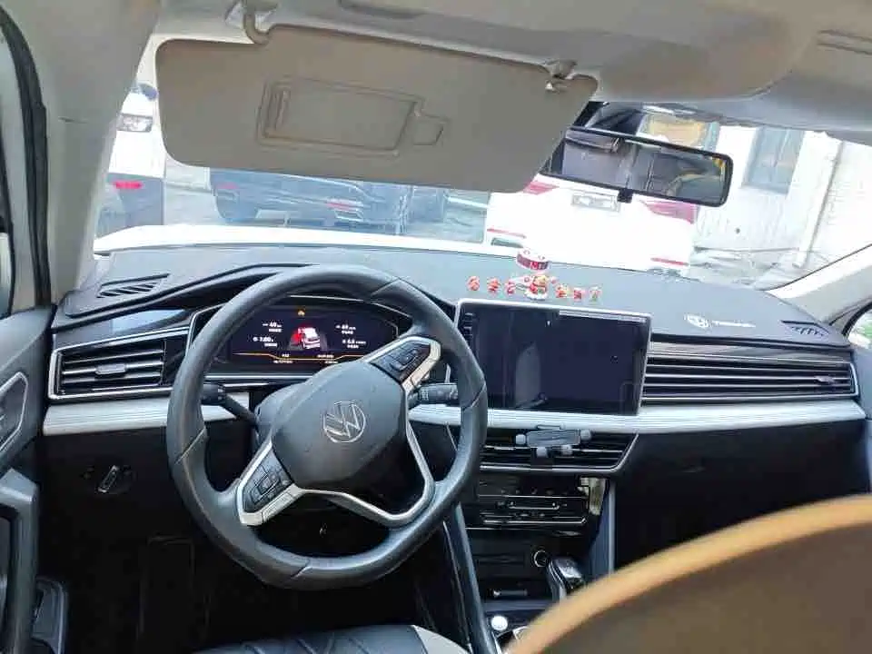 Volkswagen Tiguan L — миниатюра 3