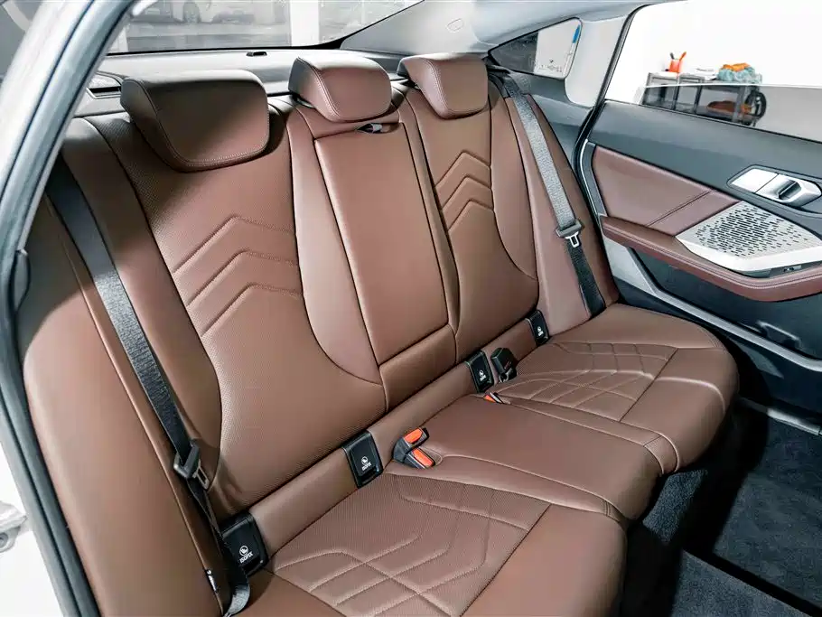 BMW 2 Series — миниатюра 20