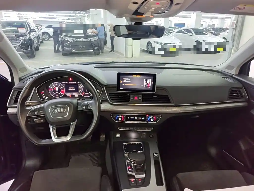 Audi Q5L — миниатюра 10