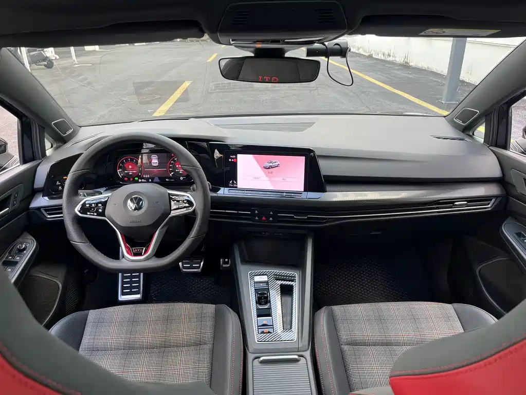 Volkswagen Golf GTI — миниатюра 6