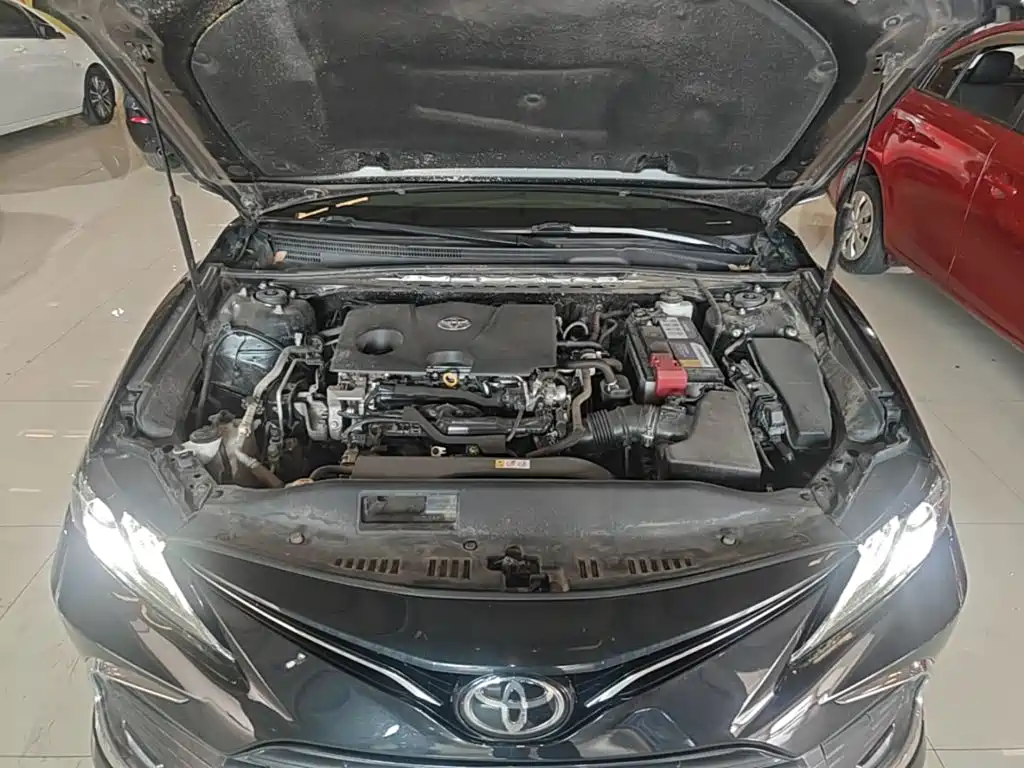 Toyota Camry — миниатюра 20