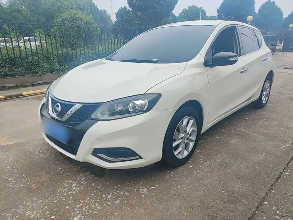 Nissan Tiida — миниатюра 2