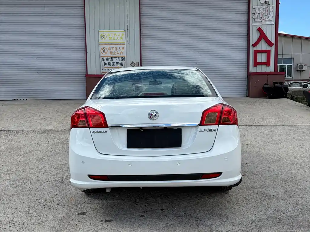 Buick Excelle — миниатюра 8