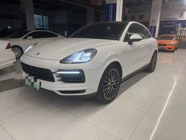 PORSCHE CAYENNE NEW ENERGY 2020